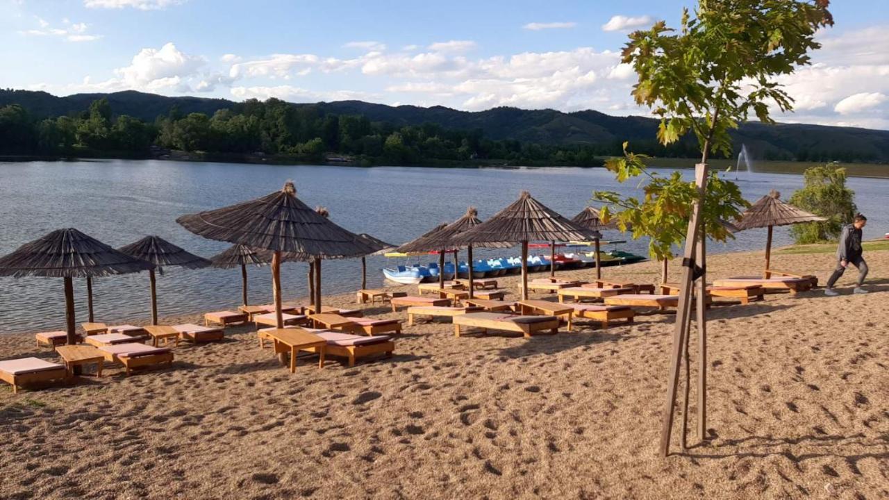 Apartmani K&V Veliko Gradište エクステリア 写真